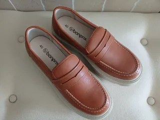 Set borsa Guess e mocassini Bonprix