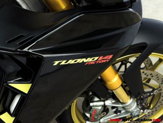 APRILIA TUONO V4 1100 FACTORY