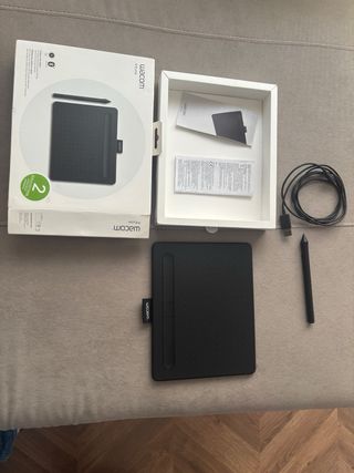 Tableta Gráfica Wacom Intuos Negra