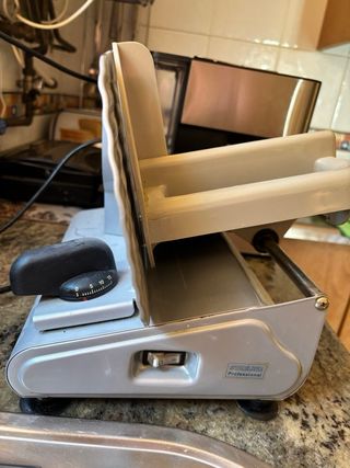 Cortafiambres eléctrico