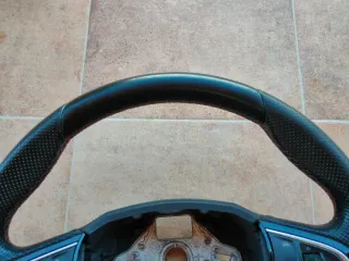 Volante Skoda Octavia VRS Achatado Fondo Plano