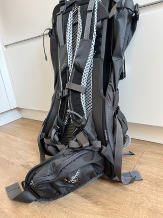 Mochila Osprey Stratos 34 Gris