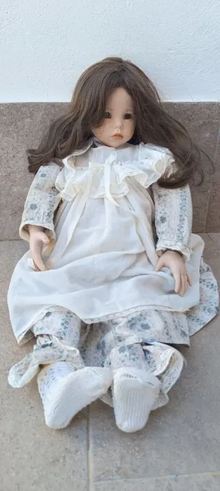 Muñeca Porcelana Colección Hilary-Dianna Effner