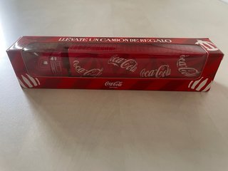 Porta borse Coca-Cola calcio. Bicchieri di vetro. Camion