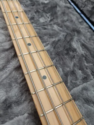 Bajo Fender Jazz Bass Profesional USA