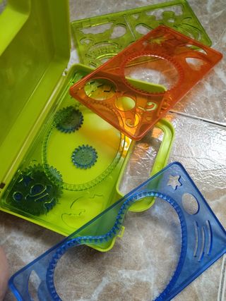 Puzles, muñeca y más