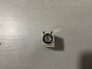 Omron H3YN-2 Temporizador AC 100-120V