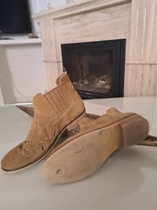 Botines serraje camel Zara T.35