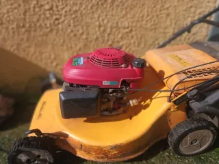 Cortacésped a gasolina