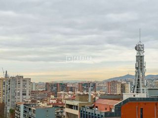 Piso en venta en La Verneda i la Pau en Barcelona