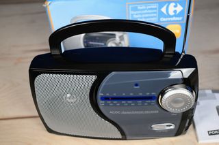 Radio Portátil Carrefour 3 Bandas