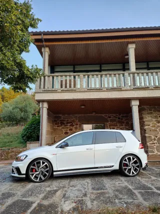Volkswagen Golf GTI Clubsport Recaro