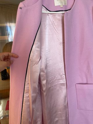 Abrigo largo lana lavanda elegante