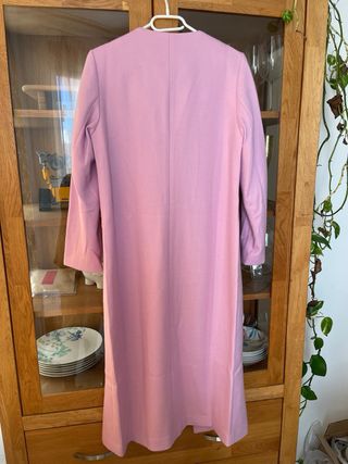 Abrigo largo lana lavanda elegante