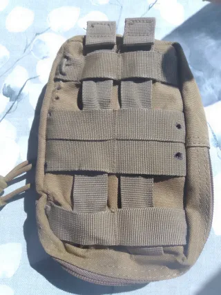 Airsoft pouch
