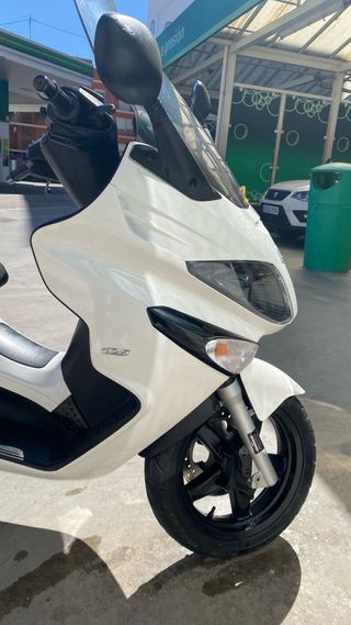 Piaggio X Evo 125 Scooter Maxi Agosto 2016 11.200k