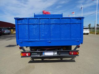 Iveco EUROCARGO ML 100E22-CAMIONES GRUA