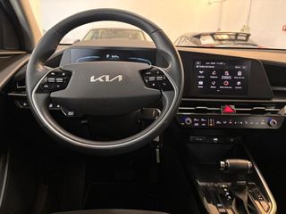 Kia Niro 1.6 GDi HEV 104kW (141CV) Concept