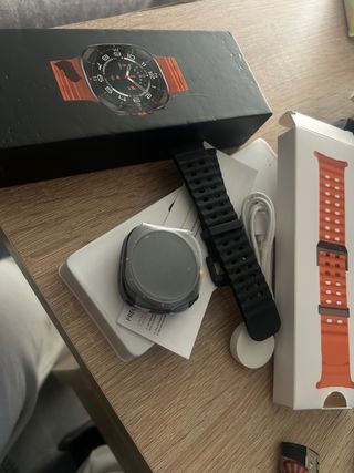 Reloj Inteligente Negro y Naranja