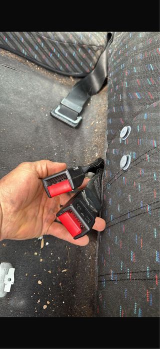 Tres enganches cinturones traseros Opel Astra