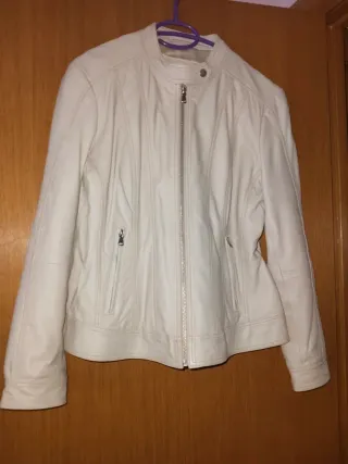 Chaqueta piel - talla 44 MANGAS ACORTADAS