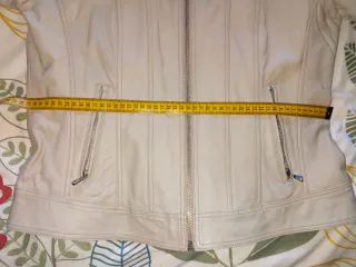 Chaqueta piel - talla 44 MANGAS ACORTADAS