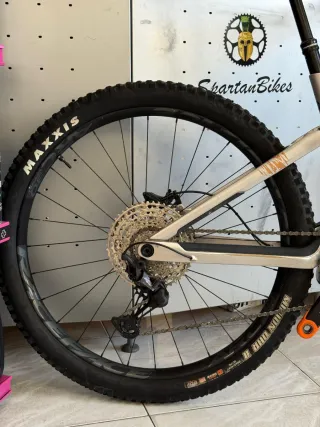 BH ILYNX+ SL 9.4 EBIKE Montaña