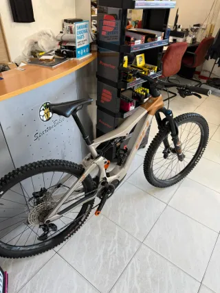 BH ILYNX+ SL 9.4 EBIKE Montaña