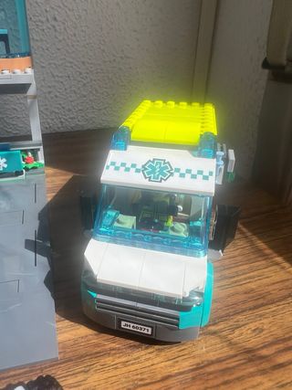 LEGO City 60371 - Base de Policía y Helicóptero