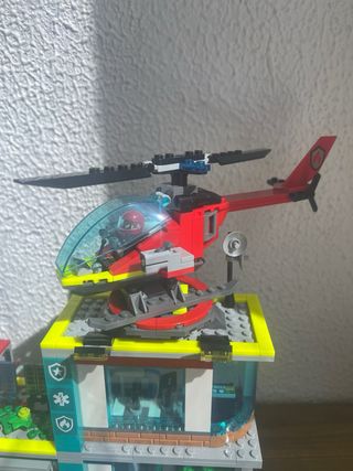 LEGO City 60371 - Base de Policía y Helicóptero