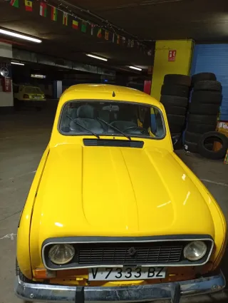 Renault 4 E-TECH 1994