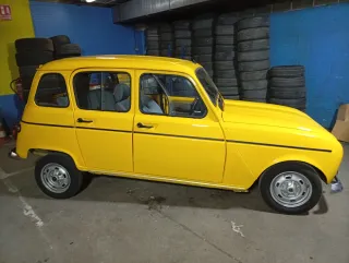 Renault 4 E-TECH 1994