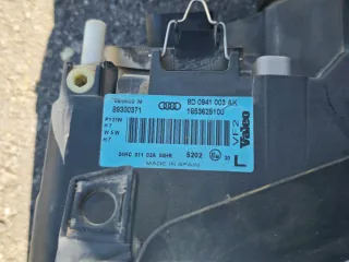 Faro Audi A4 izquierdo