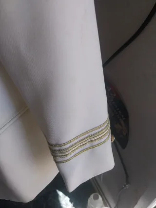 Traje comunión niño blanco y dorado Talla 10
