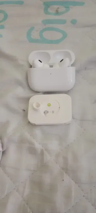 Airpods Pro 2 + Cargador Inalámbrico