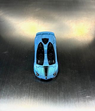 Hot Wheels Lamborghini Aventador Blu