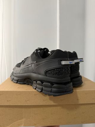 Nike Zoom Vomero Roam Negro