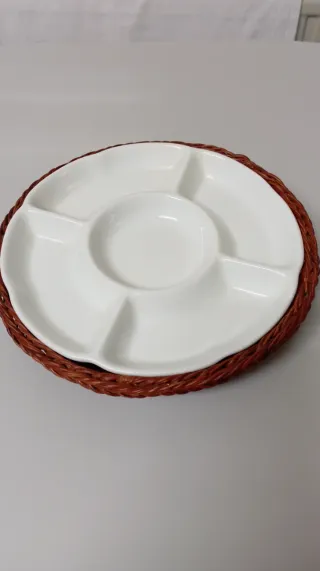 Entremesera cerámica y mimbre