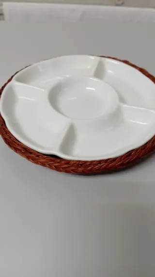 Entremesera cerámica y mimbre