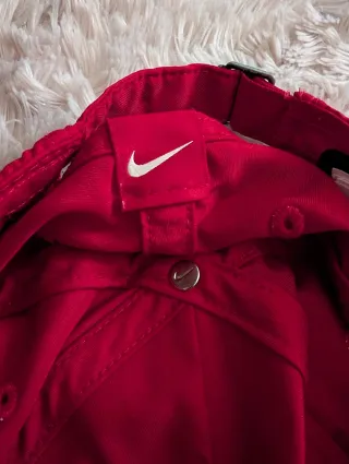 Gorra Liverpool FC Nike Roja Vintage Y2K