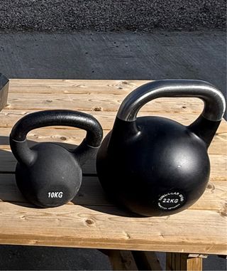 se vende junto 2 Mancuernas Kettlebell 10kg y 22kg