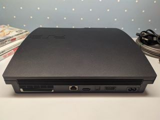 PS3 120gb CECH-2004A + Cables + Juegos + Mando