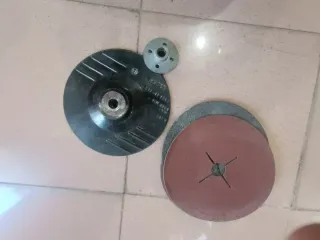 Amoladora Bosch y accesorios