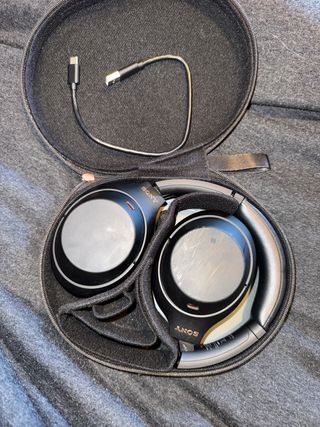 Auriculares Sony WH-1000XM4 Negros/