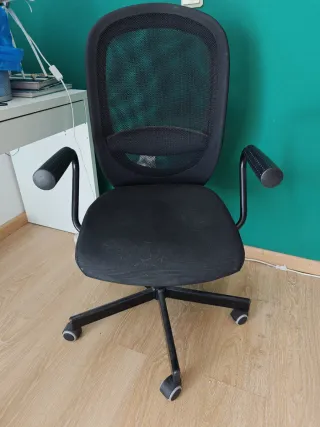 Silla de oficina negra Ikea