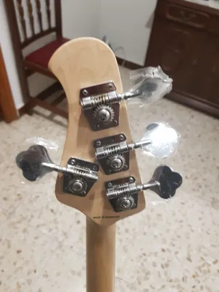 Sterling by Music Man Sting Ray 4 HH