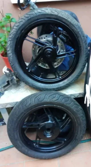 Honda PCX 125cc 4T: 2 Ruedas