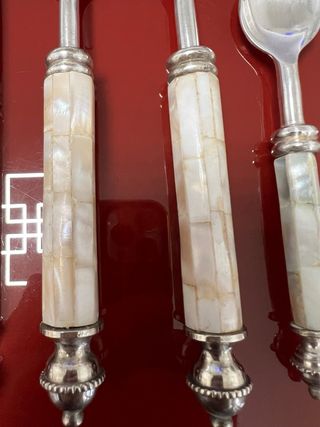 Set posate vintage Sheffield madreperla