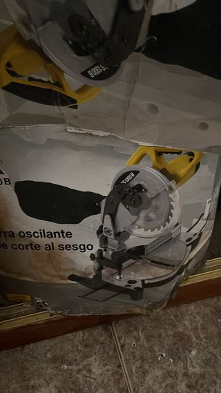 Sierra circular TG 1300B