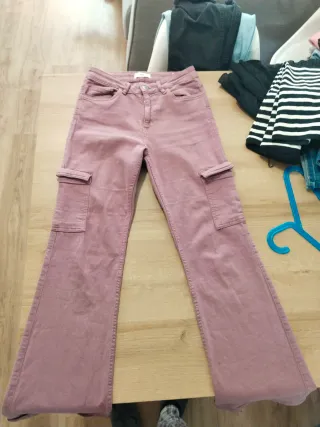 Pantalones campana rosas con bolsillos